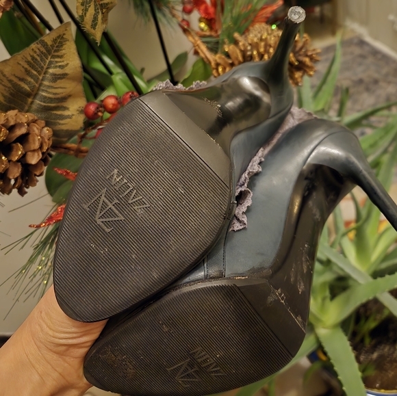 Nina Ricci heels - Picture 3 of 3